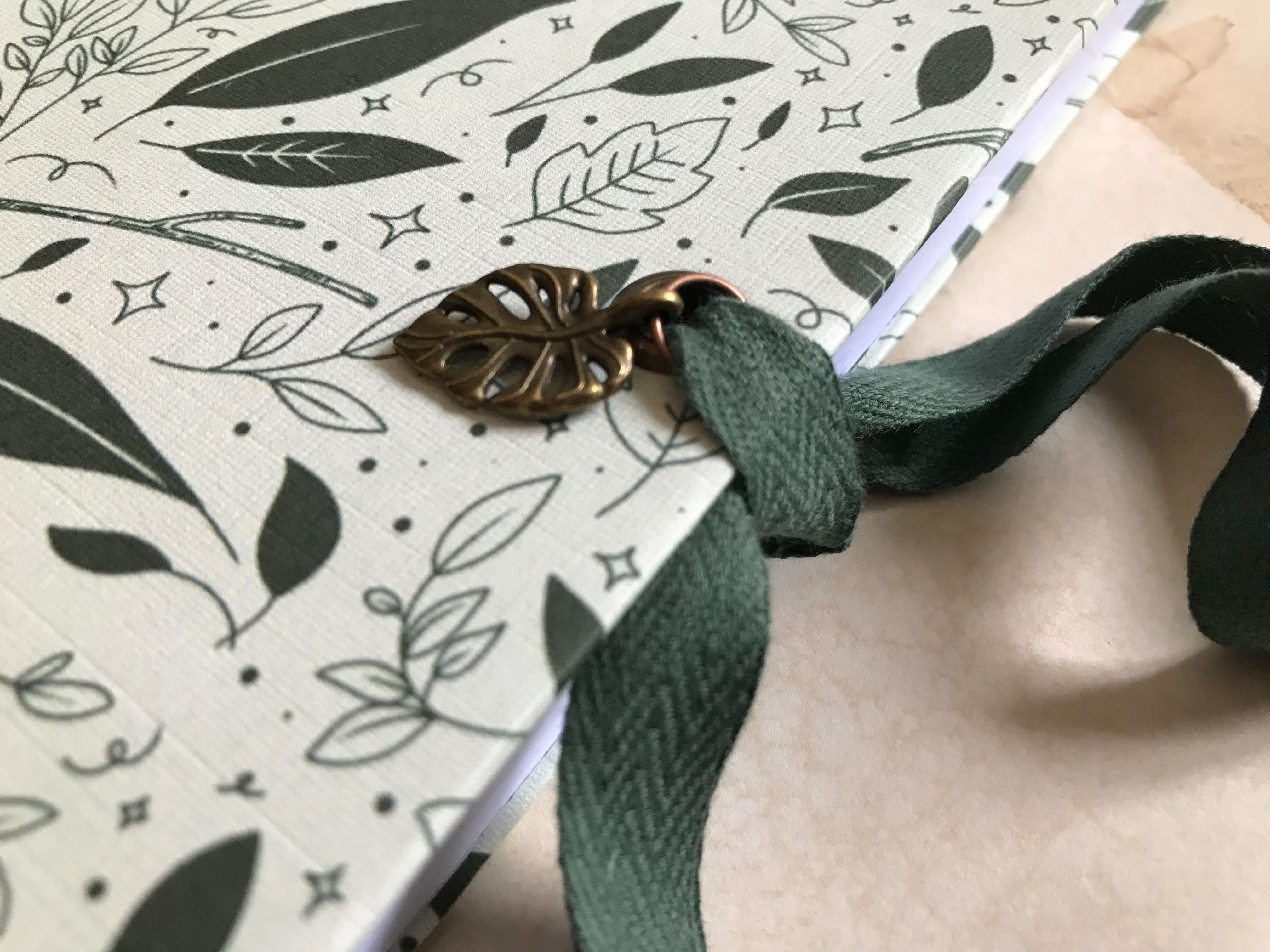 931F0D2D-80AB-4CD5-A2EC-8ABB73A892CA