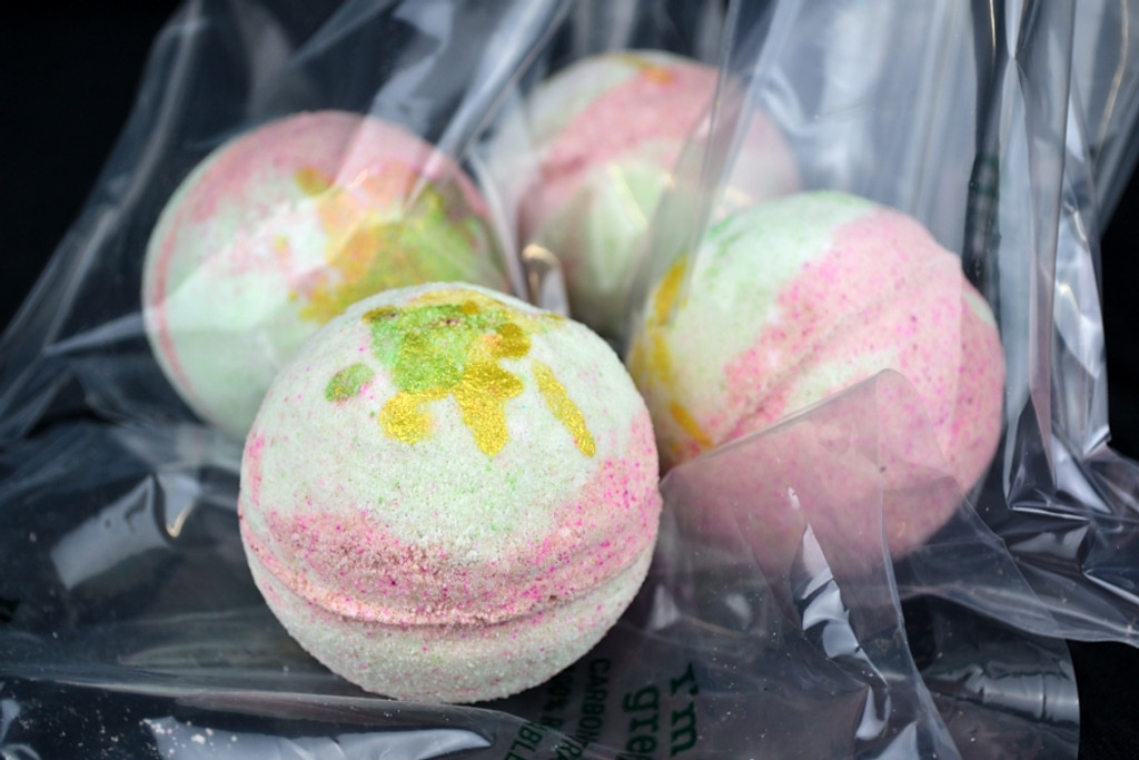 Thai lime and mango bath bombs