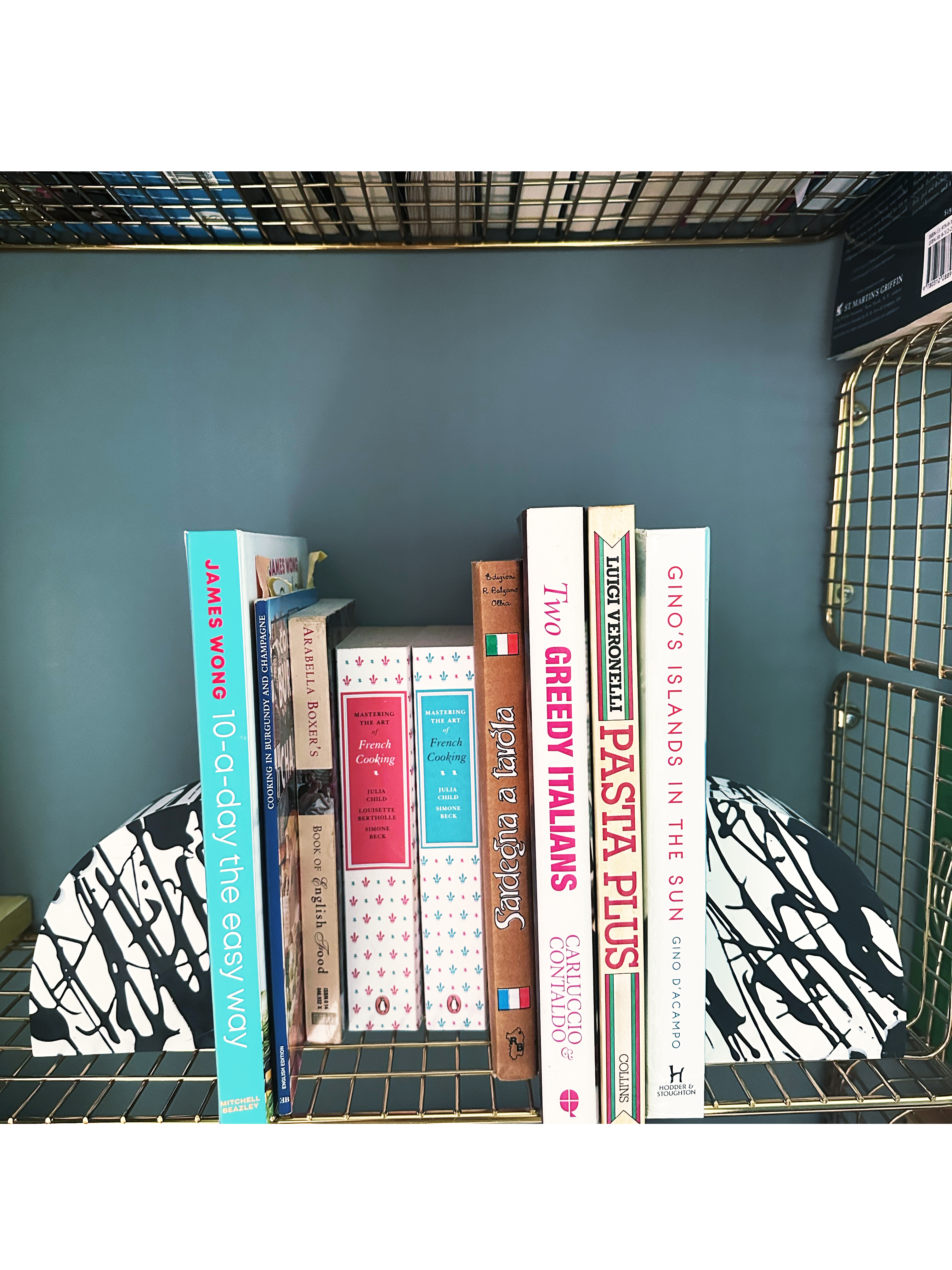 64AE2342-2BDC-40D2-9F88-C21B3F8C1492