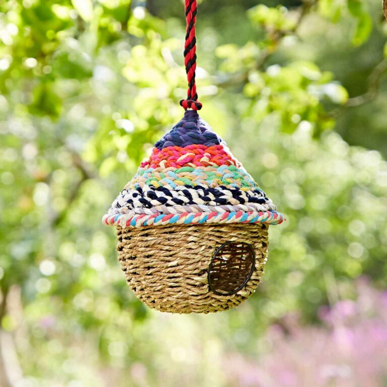 NBIRDH-02-Round-Recycled-Cotton-Birdhouse-6A-768x768