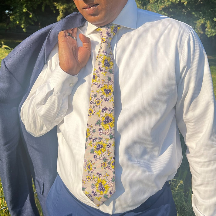 Rumi-London-Floral-Motif-Pure-Silk-Tie-8