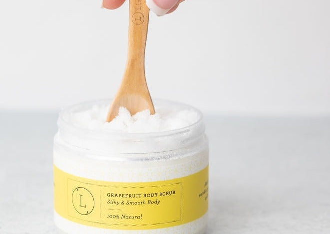 lizushnaturalbodyscrubgrapefruit2-lowresolution-jpgv1685731520