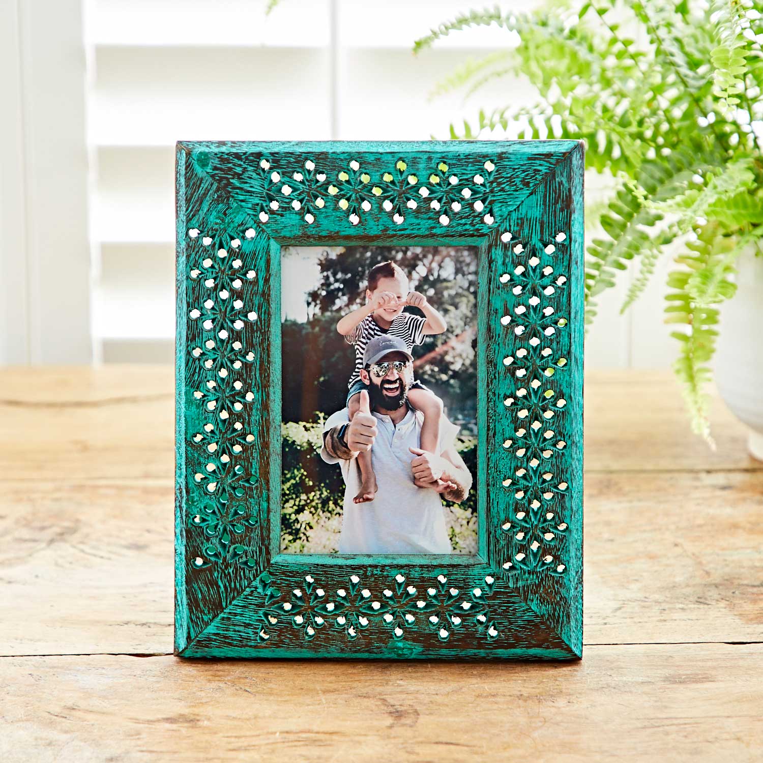 NFGM-GR-6x4-Hara-Green-Distressed-Mango-Wood-Photo-Frame-1