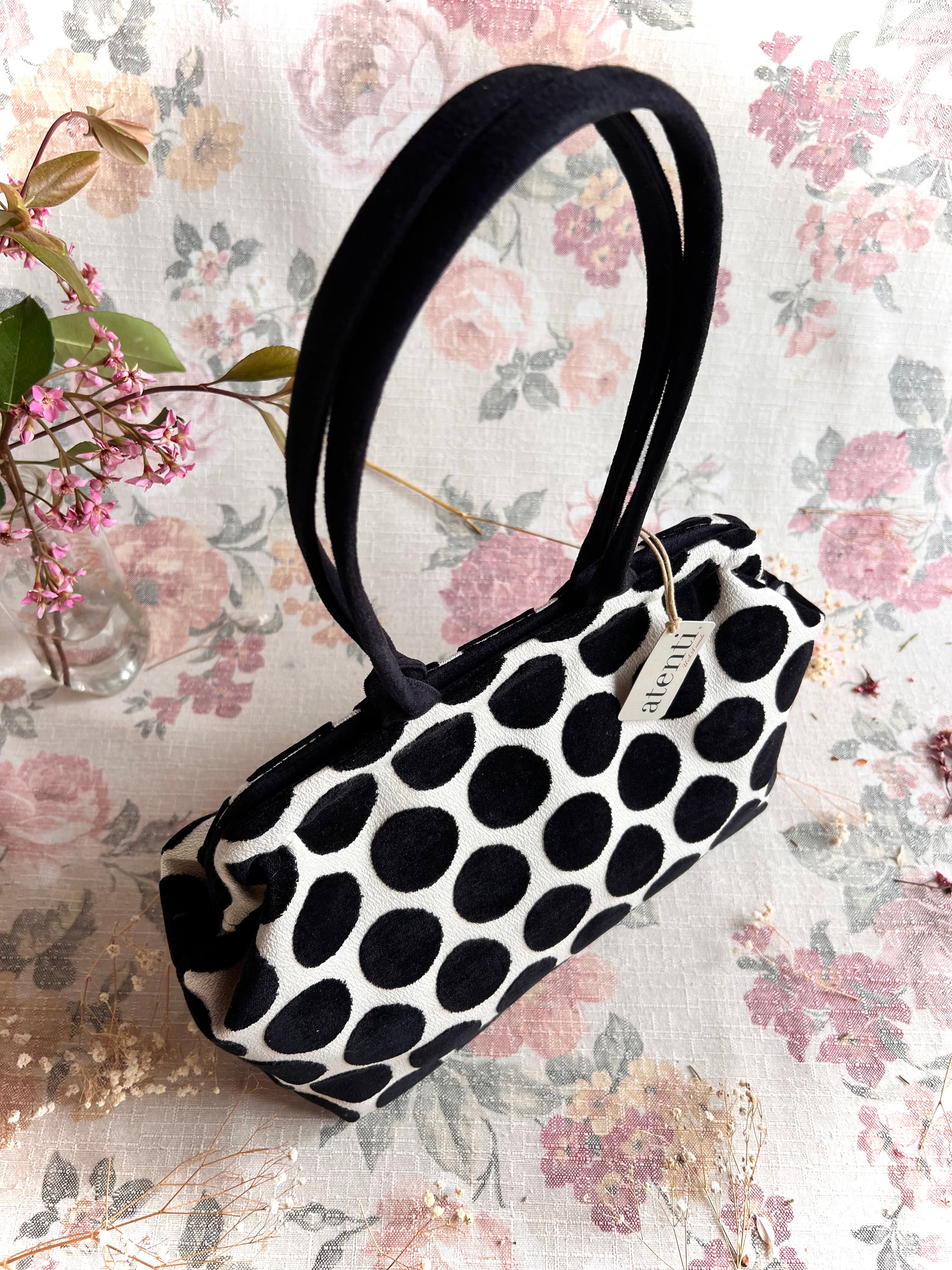 b34sonspotonnightmolly_8277-jpgv1713984075