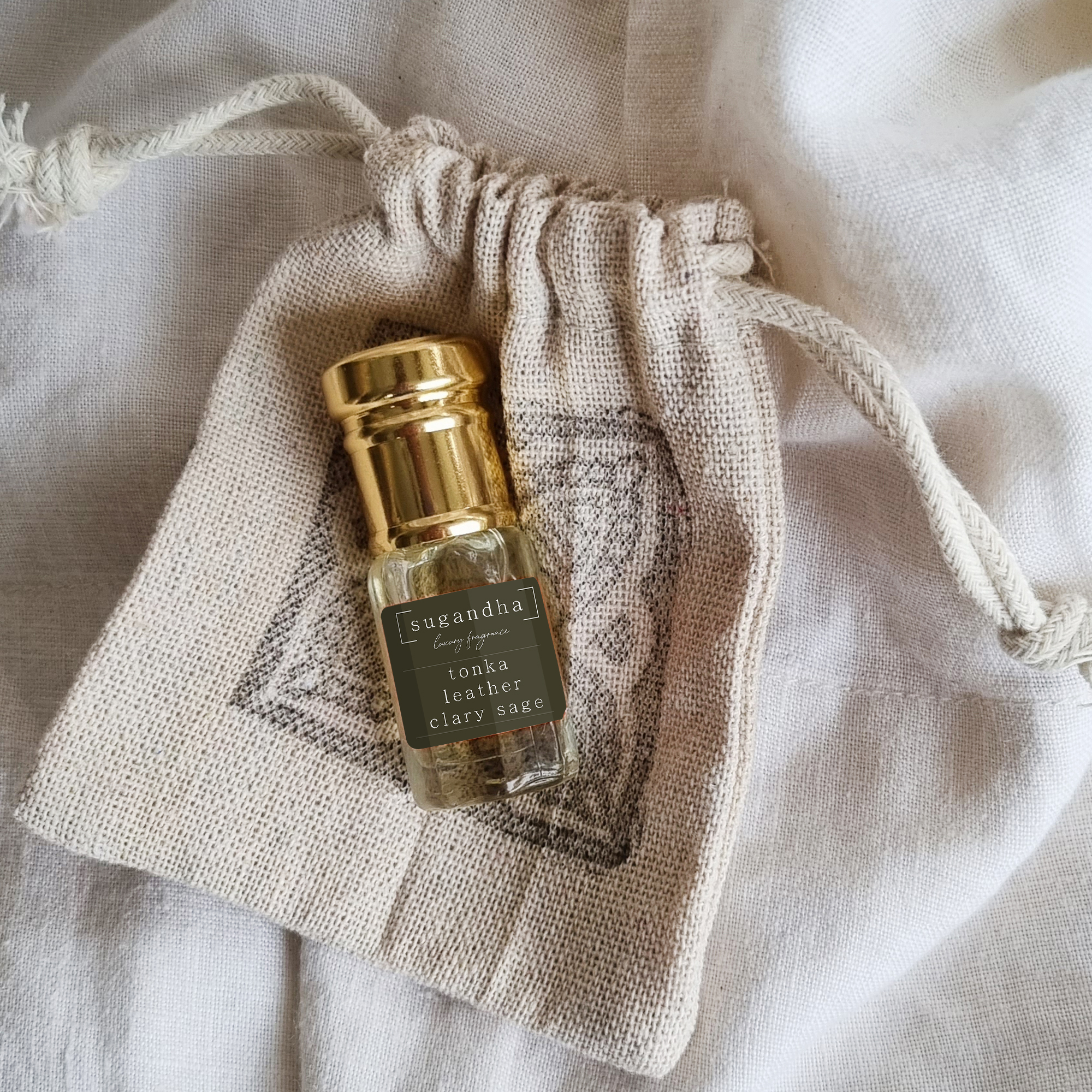 Medium Bottle Gift Bag_0001_tonka leather clary sage