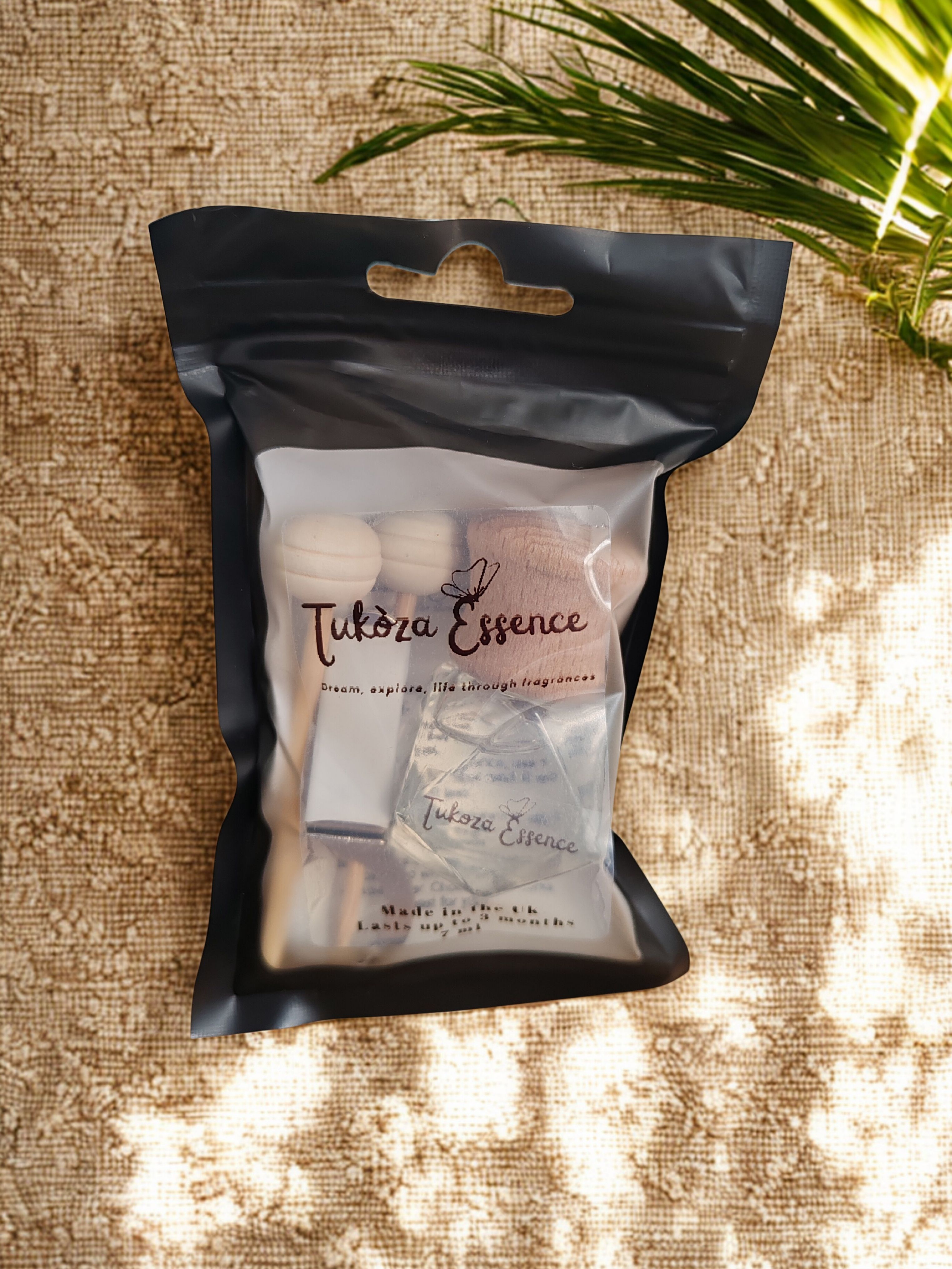 Moonlight Desire in Pouch – Wrapped in Mystery "Moonlight Desire air freshener inside a pouch – eco-friendly and gift-ready presentation