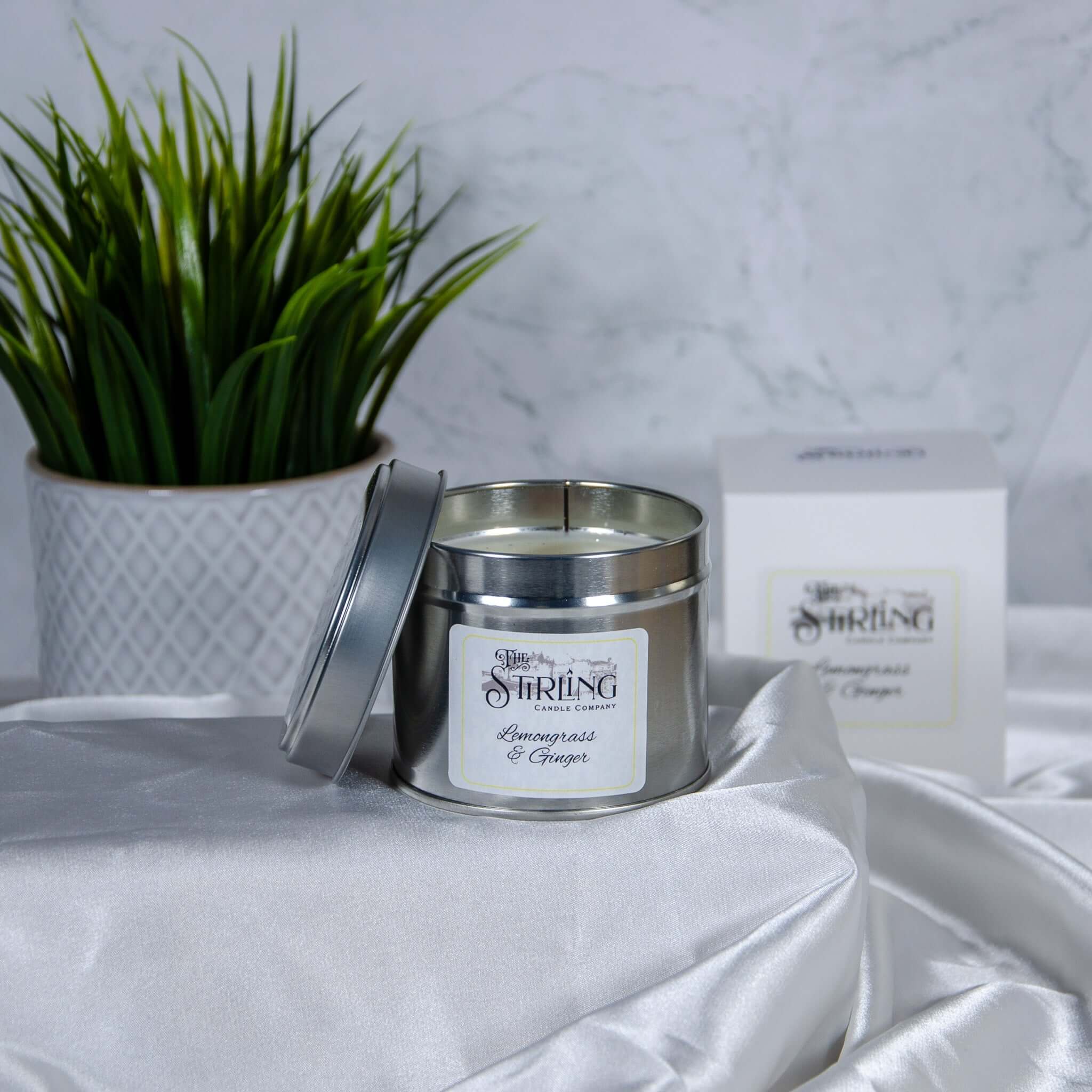 the-stirling-candle-company-travel-tin-lemongrass-and-ginger-02.jpg