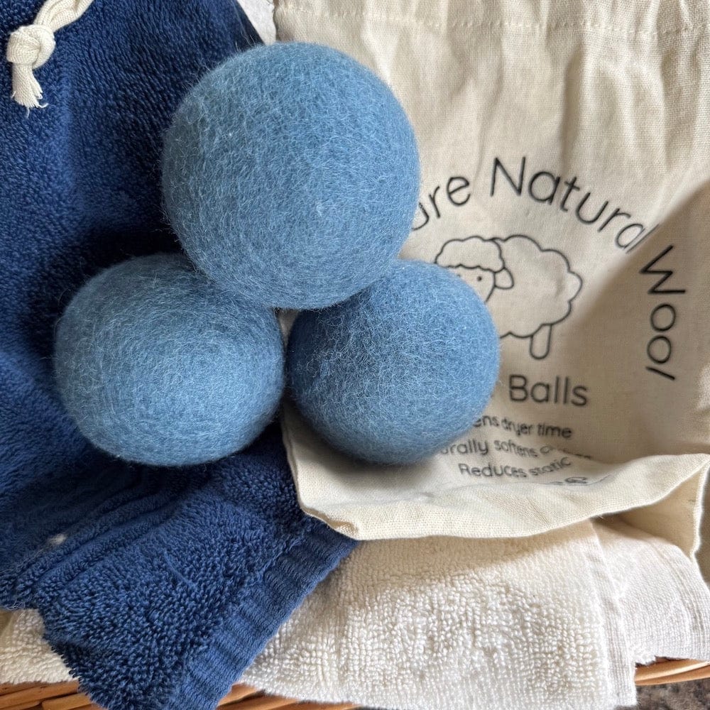 8283998-keep-dryer-balls-wool-dryer-balls-blue-set-of-3-storage-bag-andkeep-1171618871.jpg