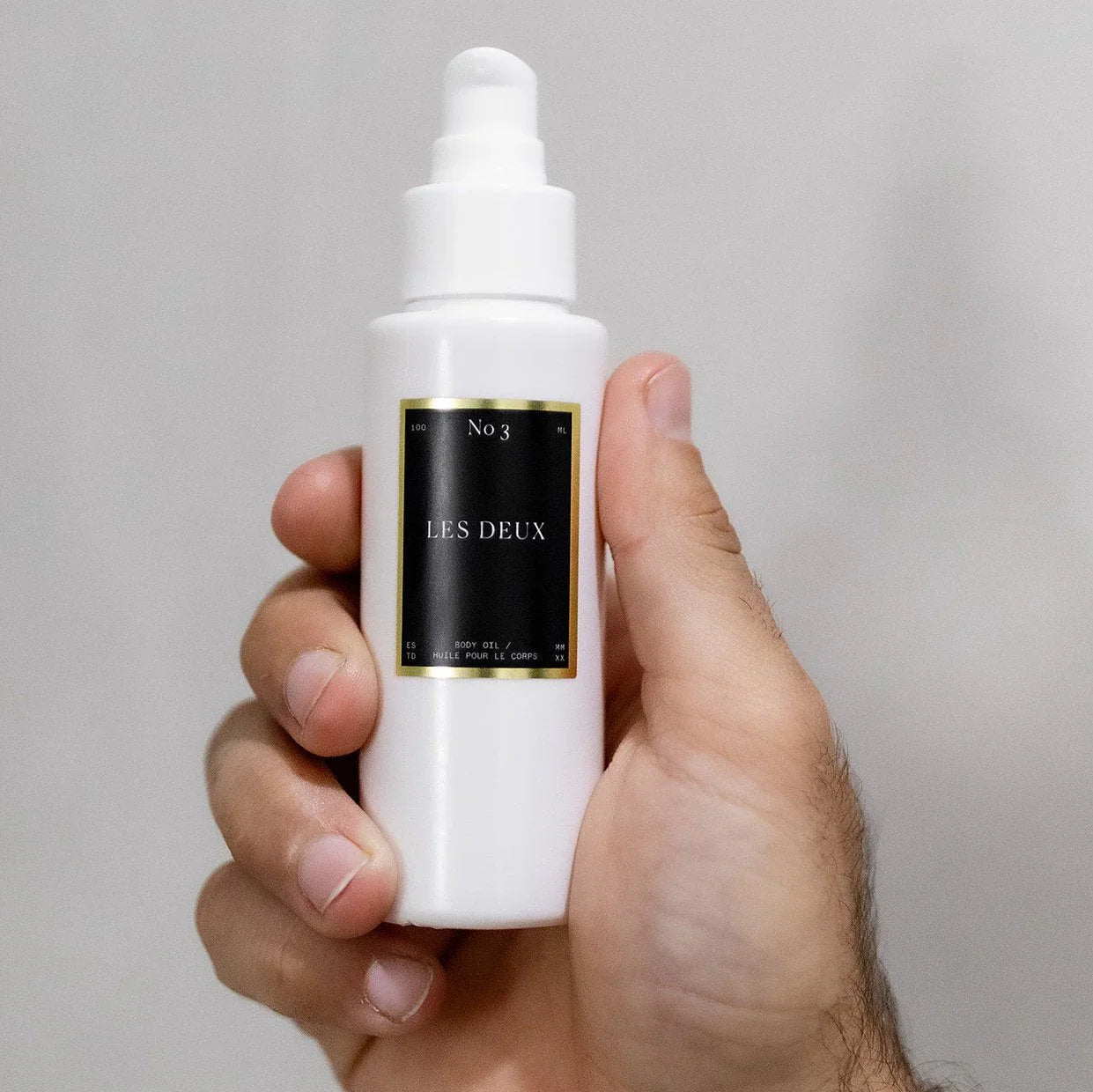 8355221-no-3-body-oil-sandalwood-vetiver-musk-491229.jpg