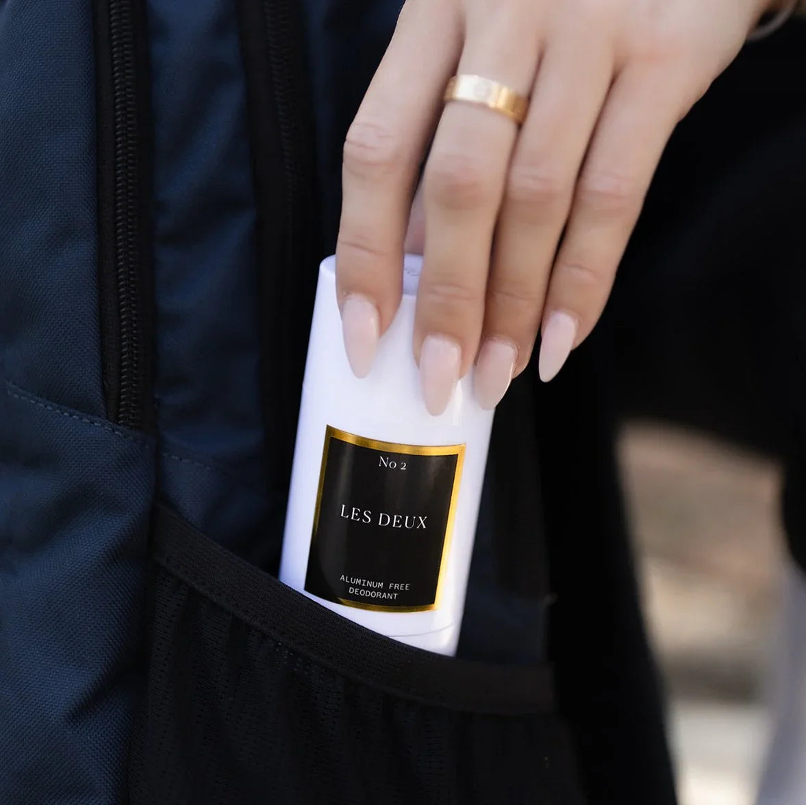 8355252-no-2-deodorant-341225.jpg
