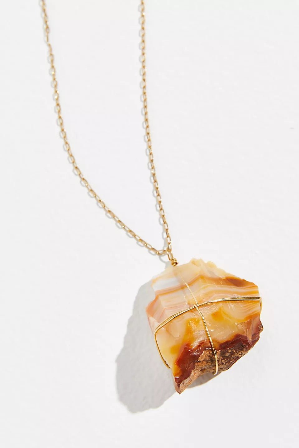 8369665-raw-carnelian-healing-crystal-necklace-829139.jpg