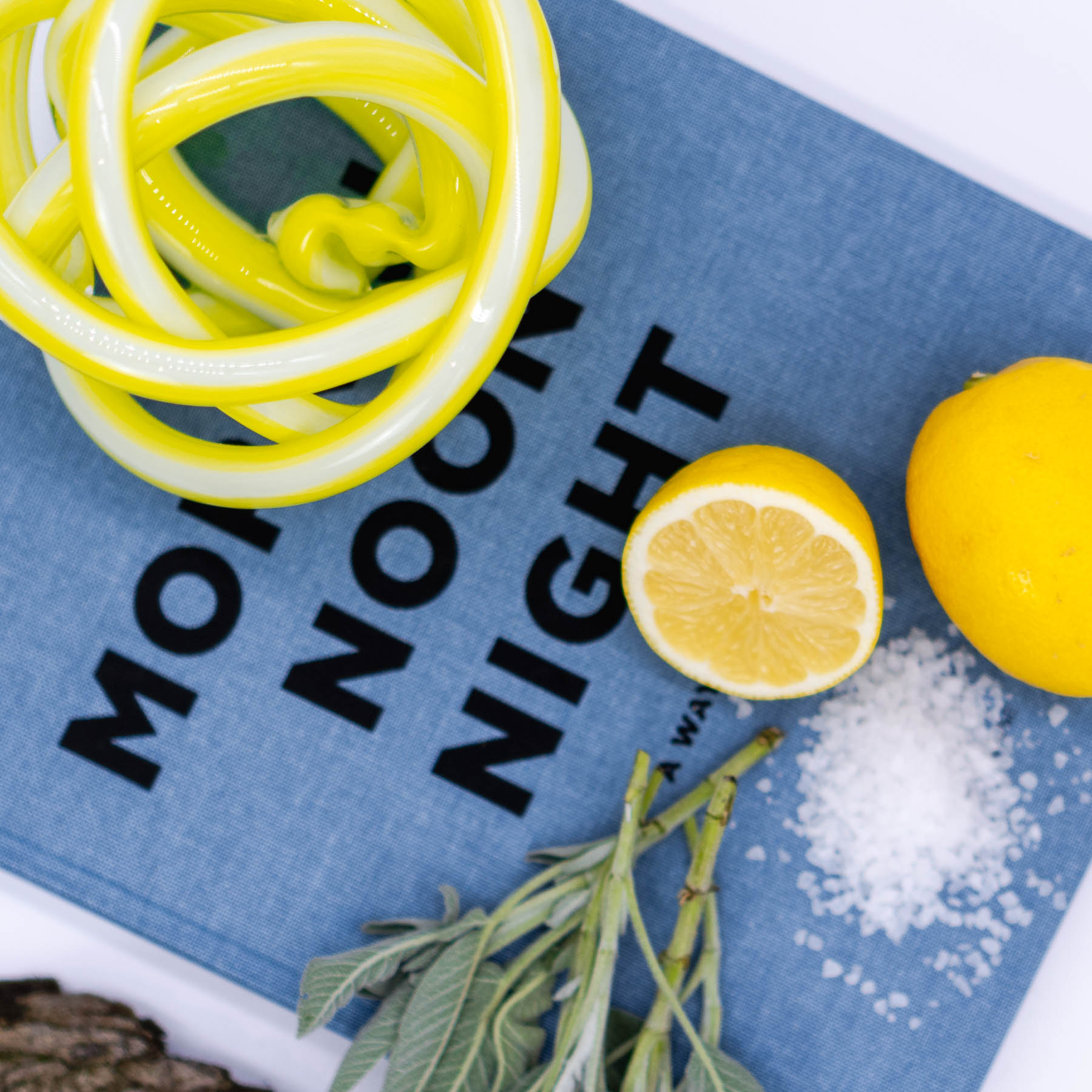 Olor Coastal Wood Mini Reed Diffuser (2)