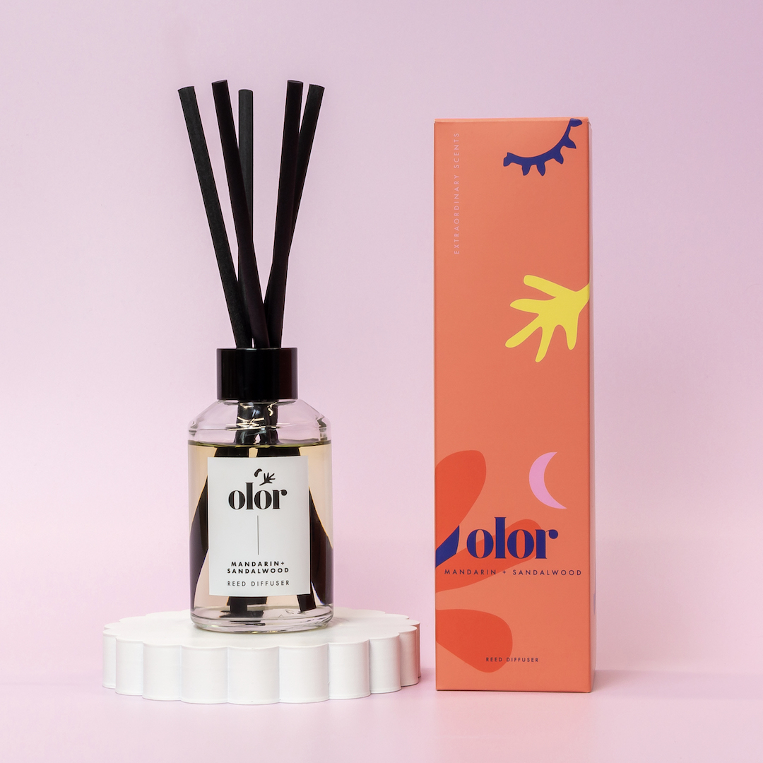 Olor Mandarin + Sandalwood Luxury Reed Diffuser (1)