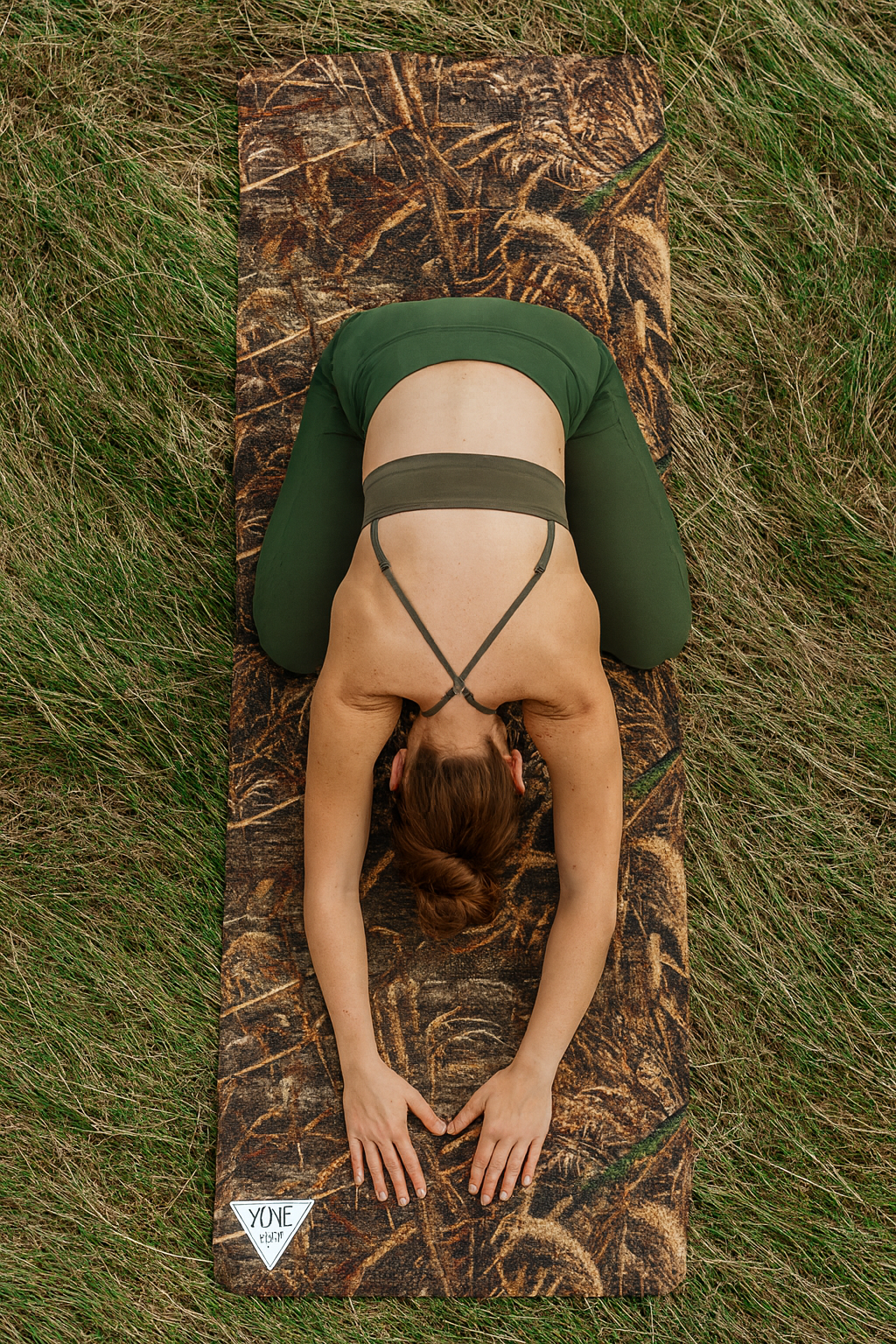 8689574-Outdoor-Yoga-in-Calm-Surroundings.png
