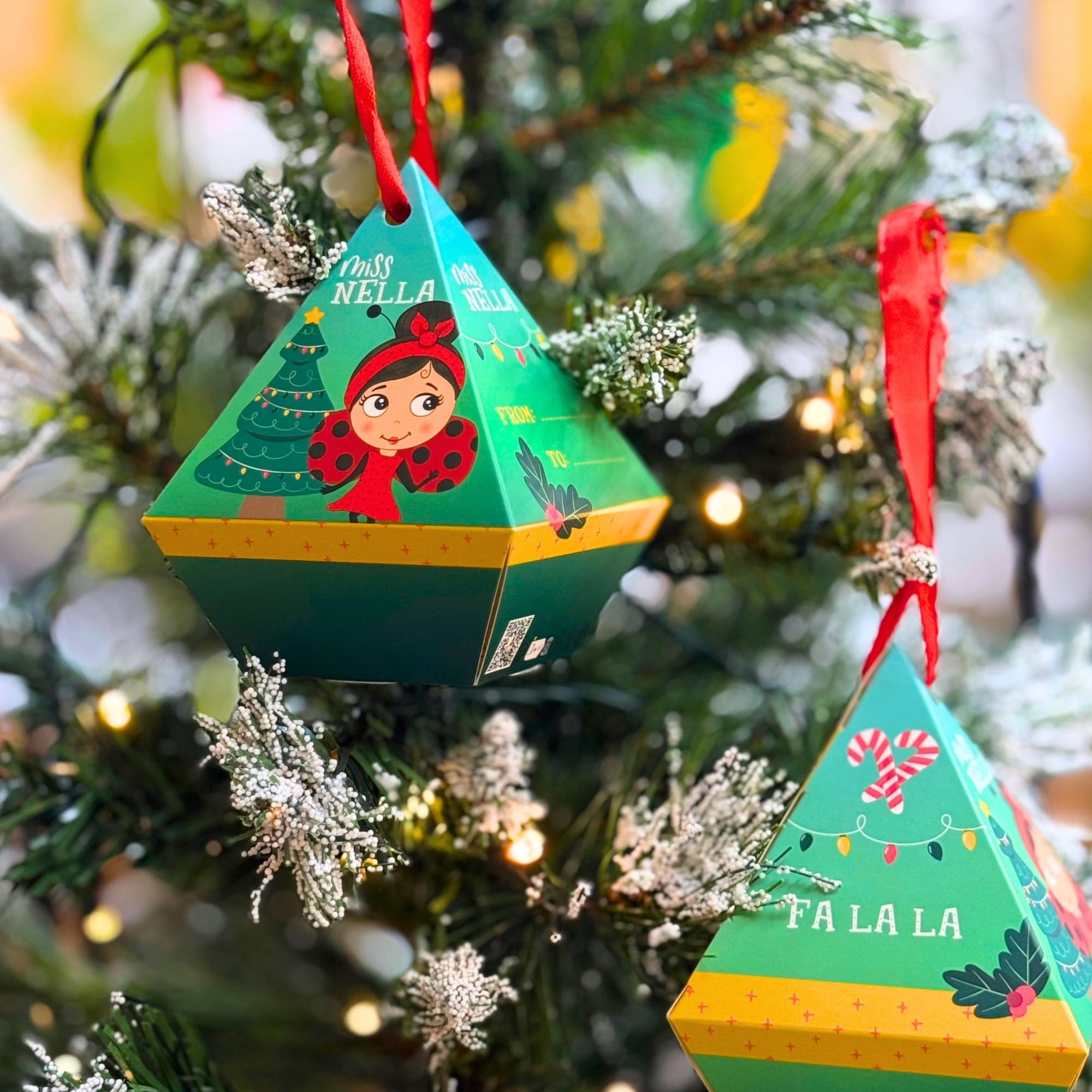 Miss Nella-Listing-Festive-Diamond-Starlight copy