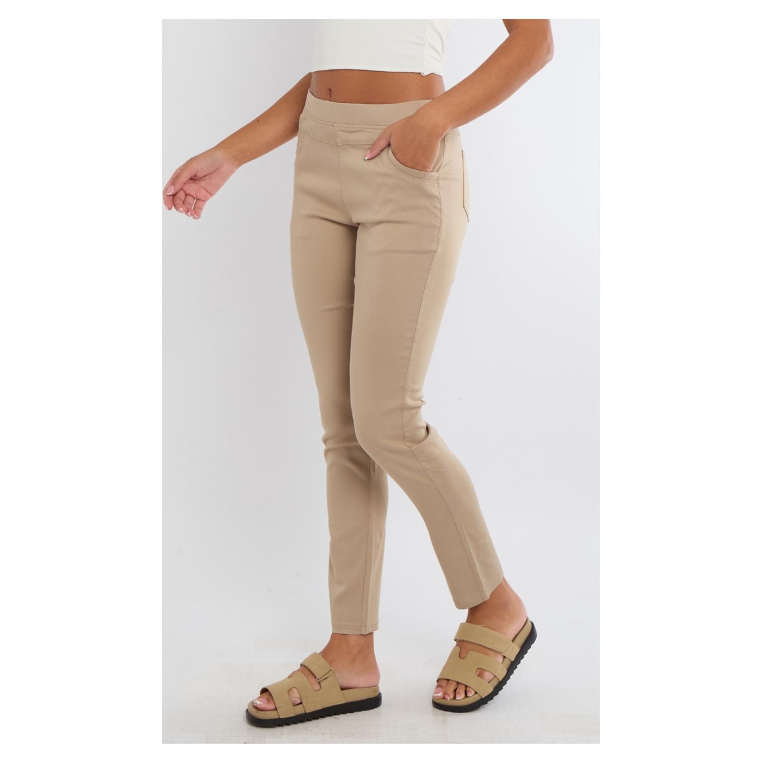 09.08.25 - EBONY57617.