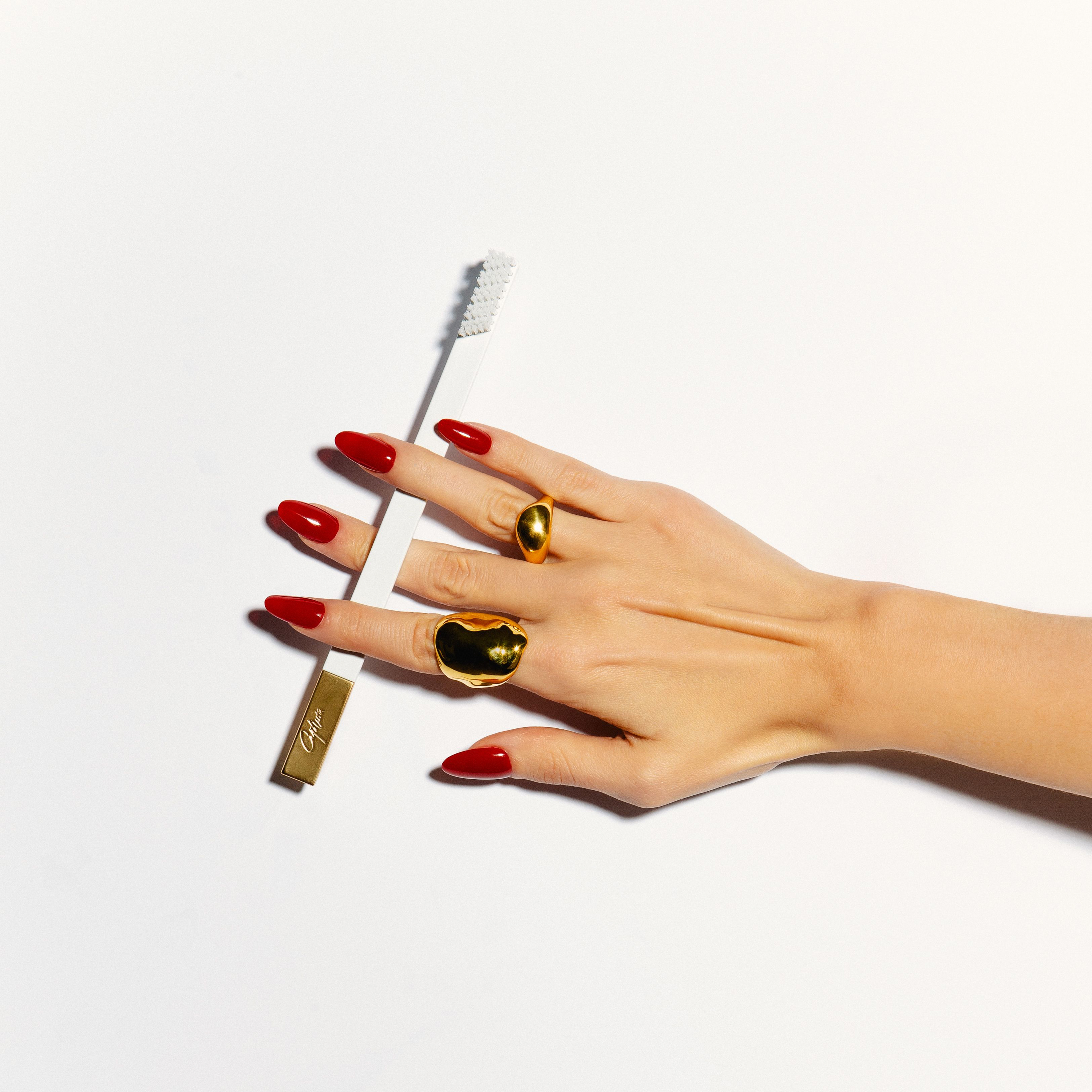 APRIORI White Gold_2